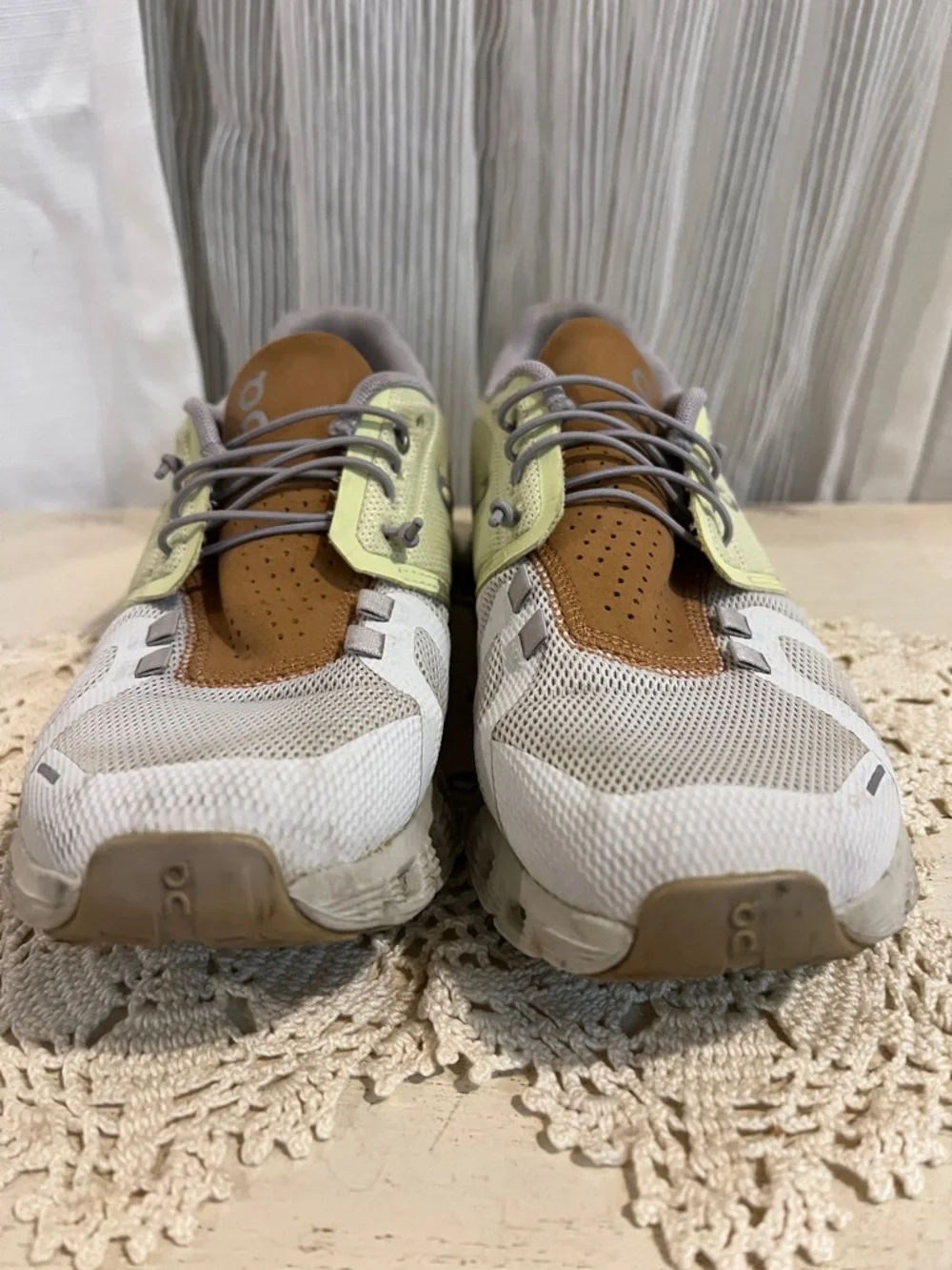 On Running Cloud Sneakers Women’s Size 8 Beige Green Lightweight Athletic Shoes - Picture 7 of 12